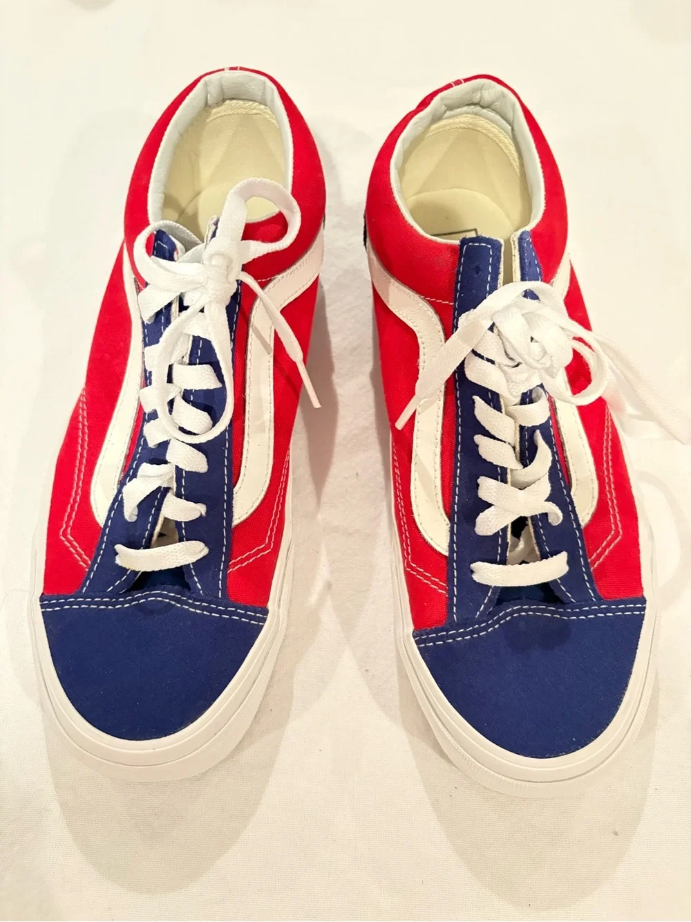 Vans men’s Low-Top Sneakers in Red, Blue & White